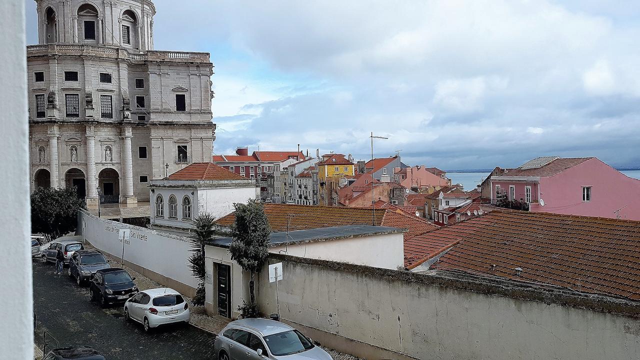 Casa Santa Clara Hotel Lisbon Exterior photo